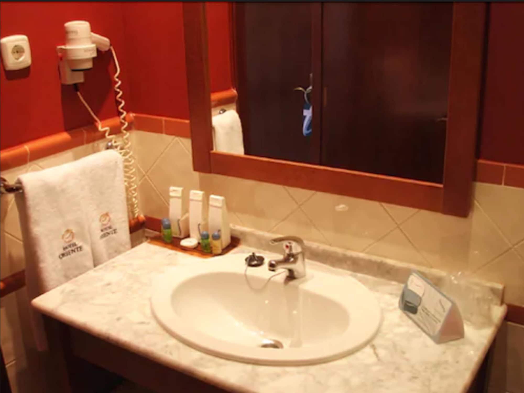 Hotel Oriente Saragossa Zewnętrze zdjęcie