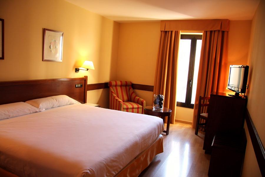 Hotel Oriente Saragossa Zewnętrze zdjęcie